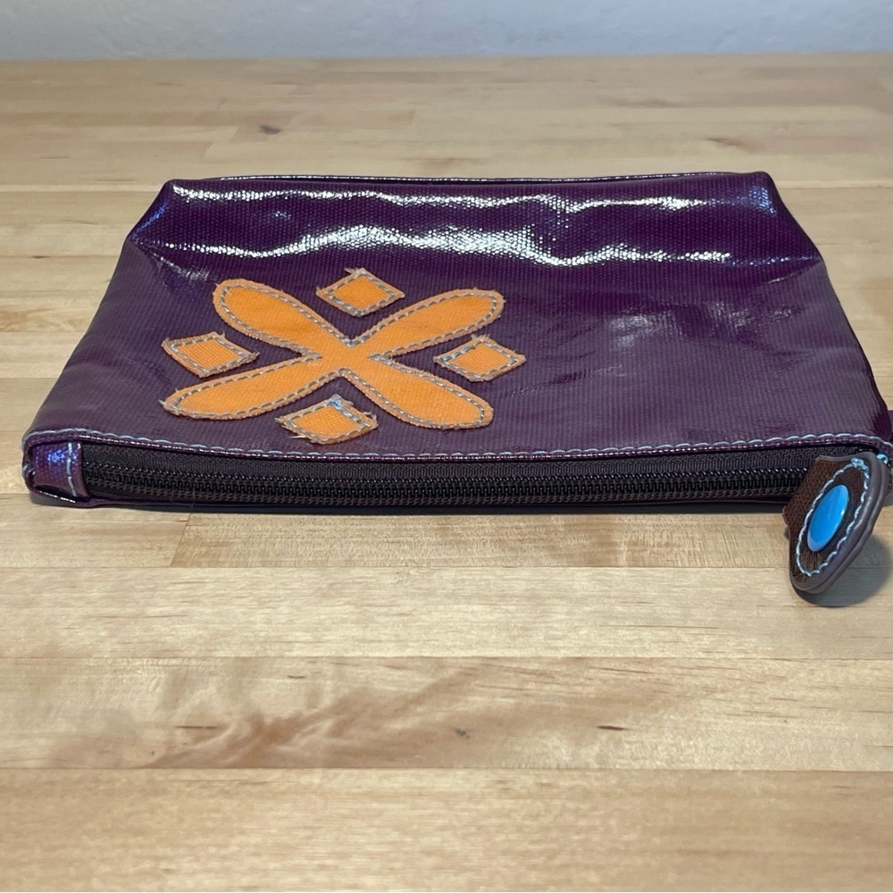 Urban Junket Flower Wristlet - Picture 6 of 9